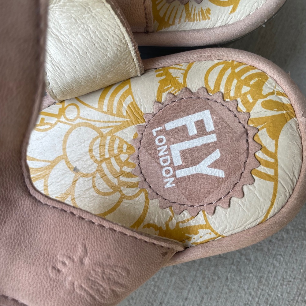 FLY London Rale Gored Cross-Band Leather Wedges In Nude Pink 41 / 10-10.5 womens - Picture 5 of 12